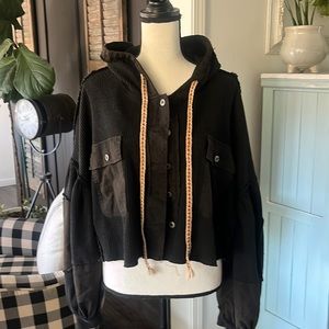 Cropped black jacket with hood great condition